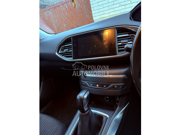 radio displej prekidači klima za Peugeot 407 od 2000. do 2016. god.