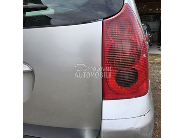 Desna stop lampa za Peugeot 307
