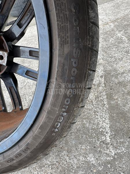 Continental 235/40 R19 Letnja