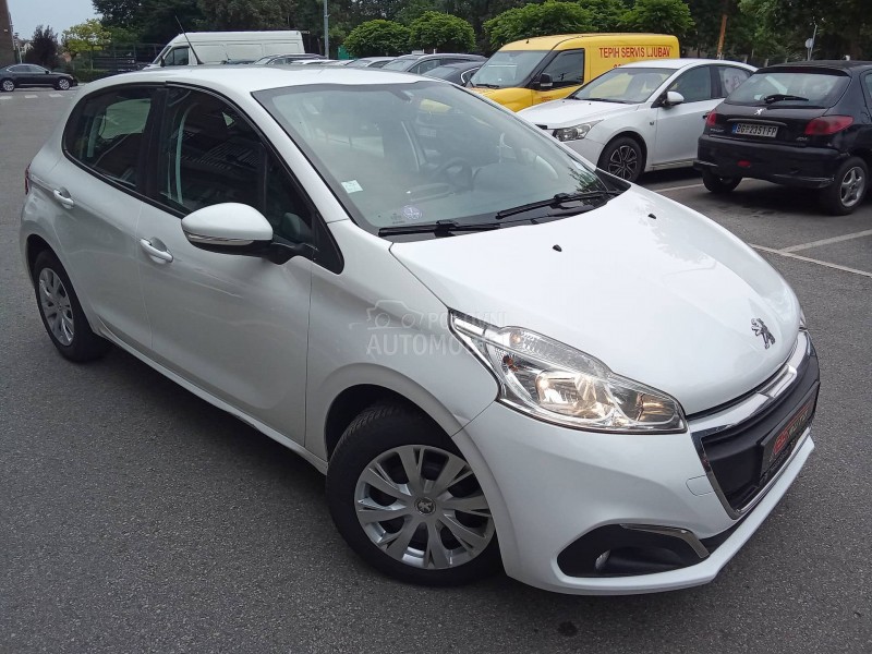 Peugeot 208 7,7,0,0,0 k,m