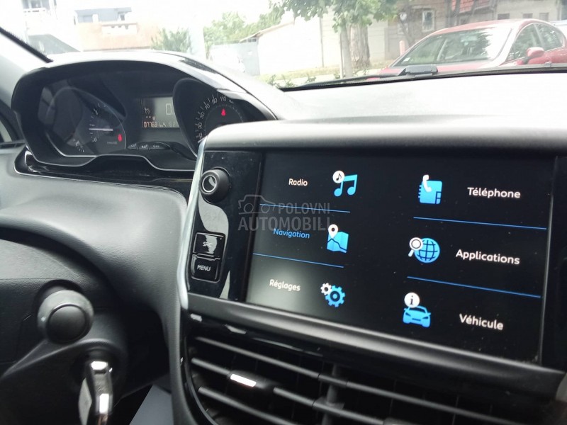 Peugeot 208 7,7,0,0,0 k,m