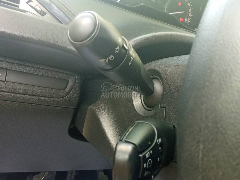 Peugeot 208 7,7,0,0,0 k,m