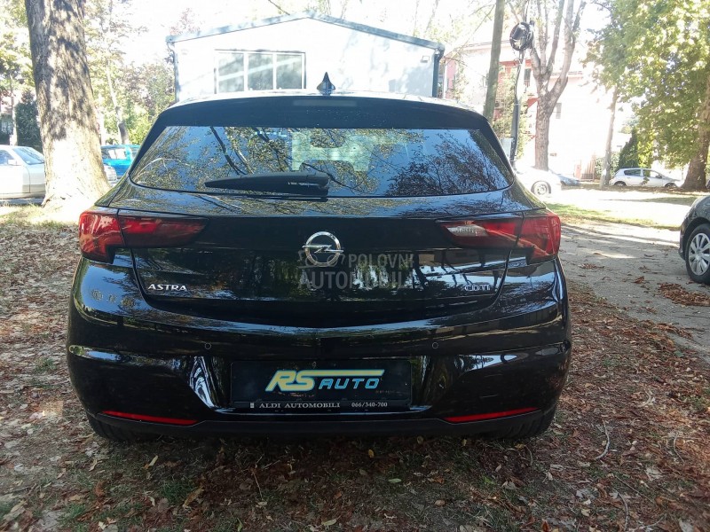 Opel Astra K COSMO AUT.  rata 137