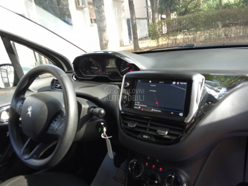 Peugeot 208 8,5,0,0,0.k.m