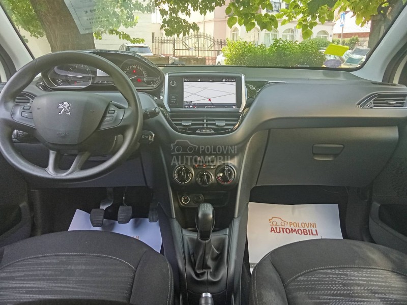 Peugeot 208 8,5,0,0,0.k.m