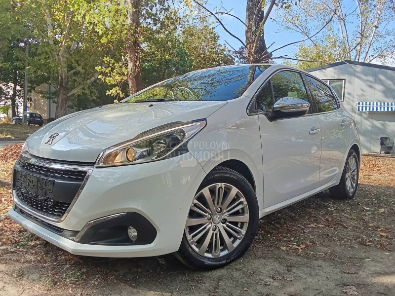 Peugeot 208 8,5,0,0,0.k.m