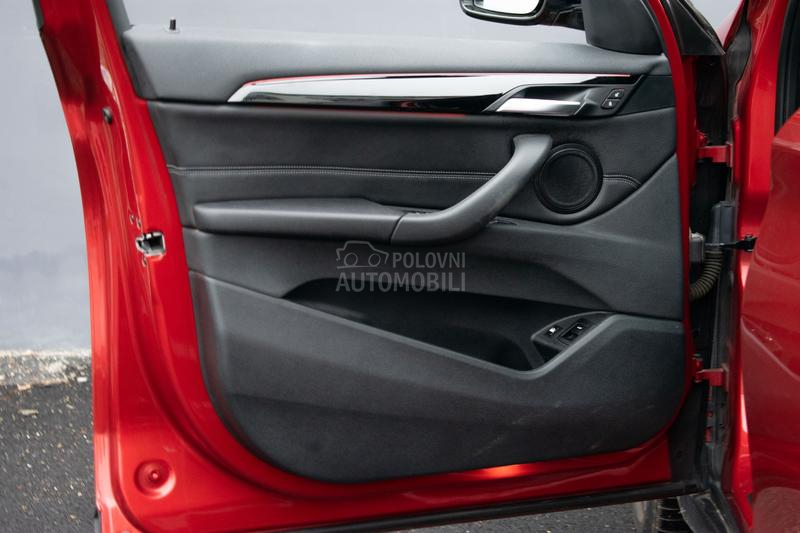 BMW X1 BMV X1 XDRIVE25E 5D