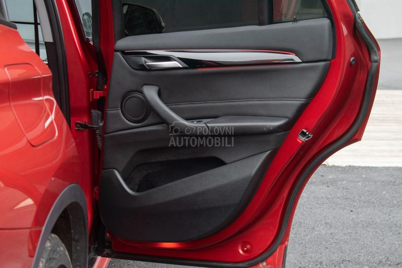 BMW X1 BMV X1 XDRIVE25E 5D