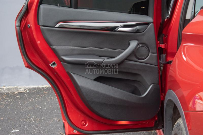 BMW X1 BMV X1 XDRIVE25E 5D