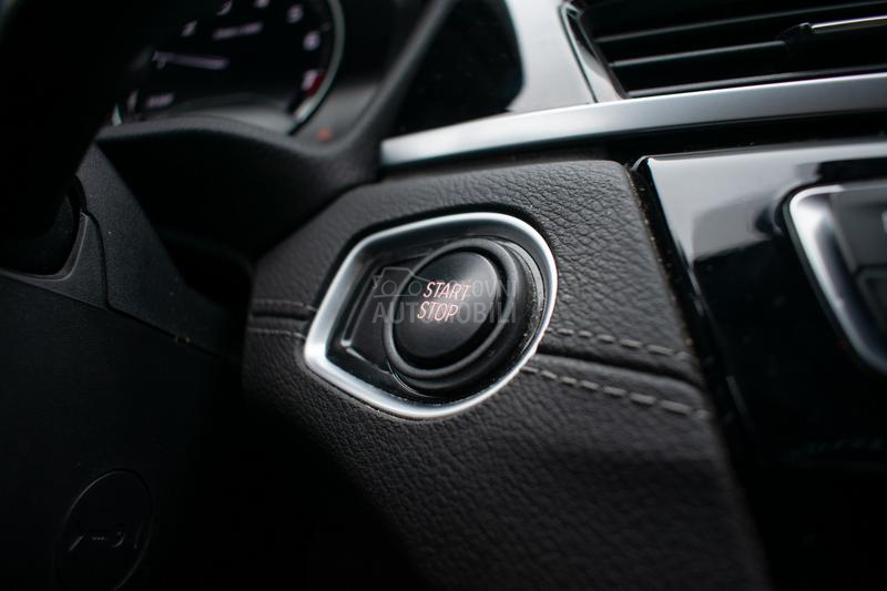 BMW X1 BMV X1 XDRIVE25E 5D