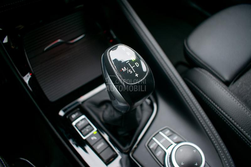 BMW X1 BMV X1 XDRIVE25E 5D