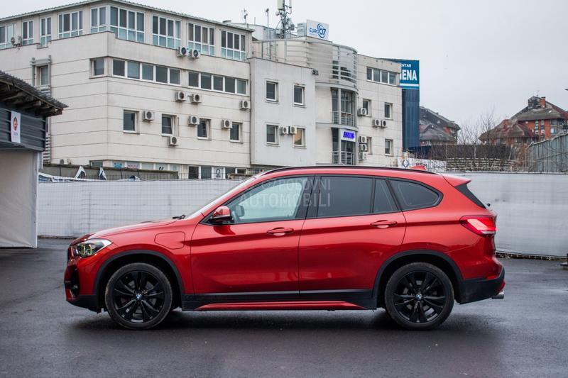 BMW X1 BMV X1 XDRIVE25E 5D