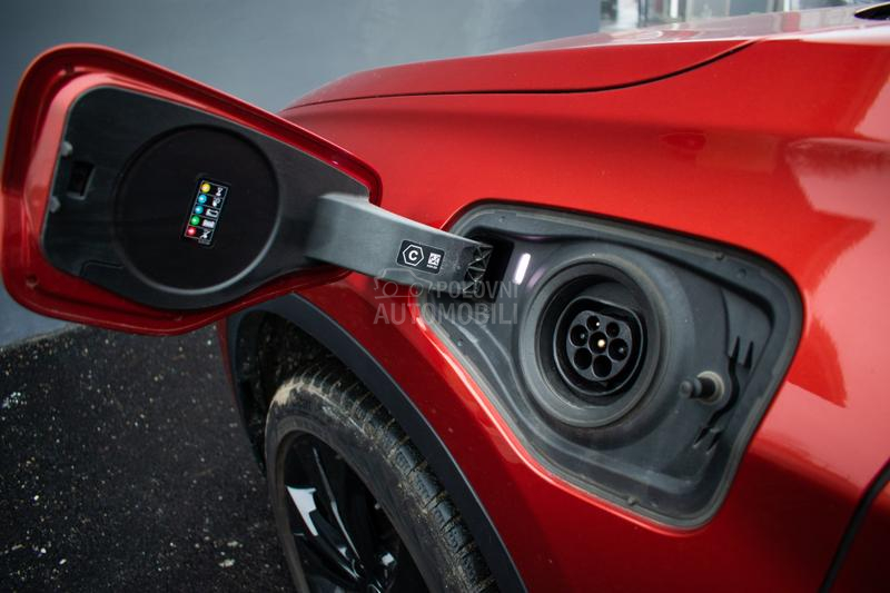 BMW X1 BMV X1 XDRIVE25E 5D