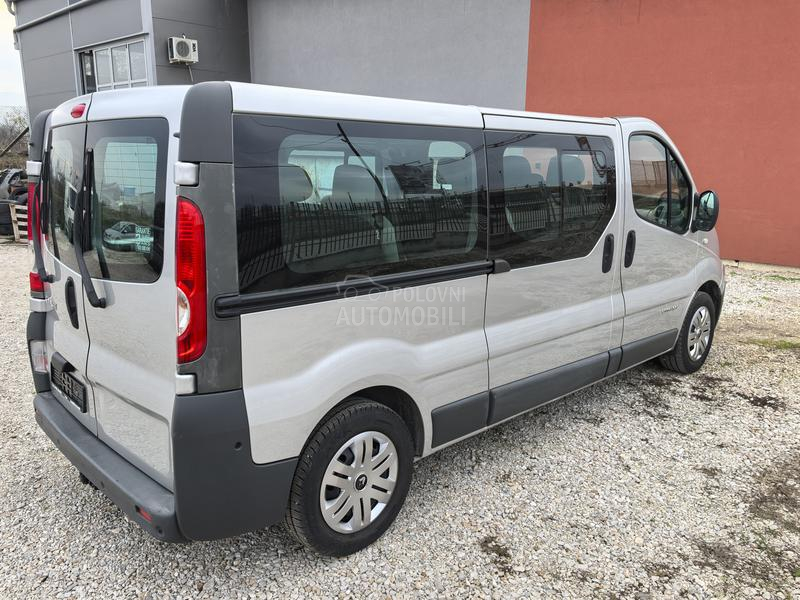 Renault Trafic Passenger