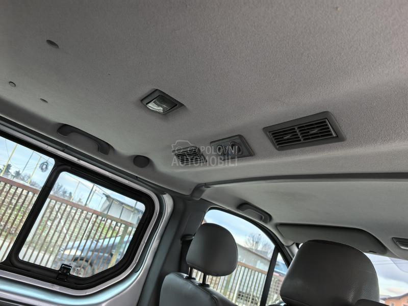 Renault Trafic Passenger
