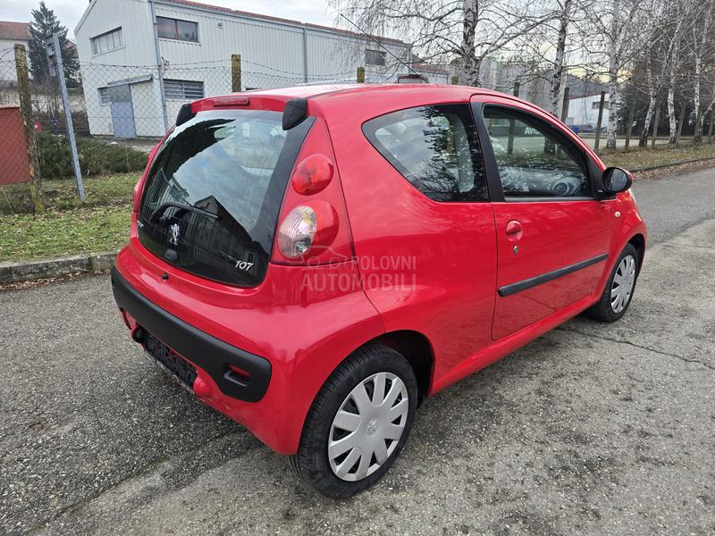 Peugeot 107 1.0B