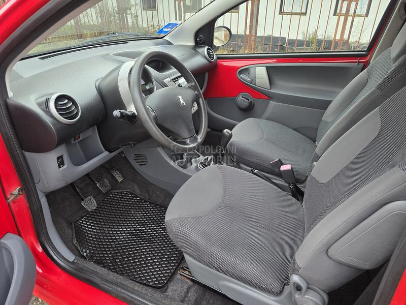 Peugeot 107 1.0B