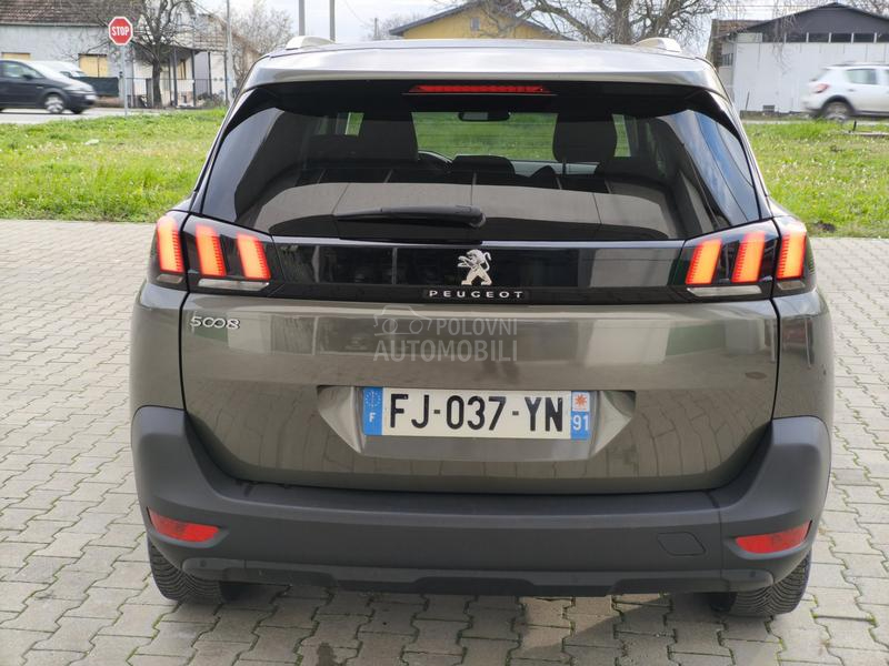 Peugeot 5008 1.5 BlueHdi/AUTOM