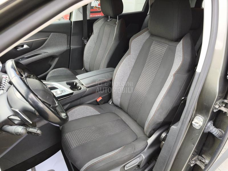 Peugeot 5008 1.5 BlueHdi/AUTOM