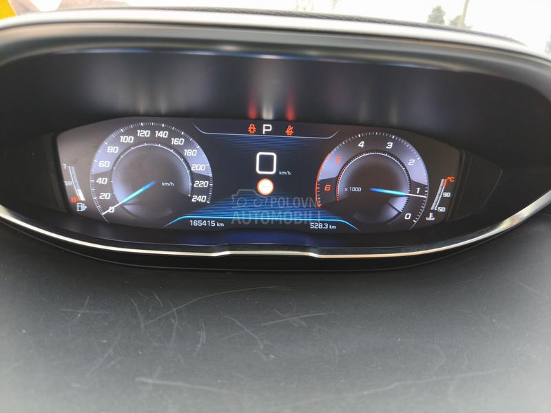 Peugeot 5008 1.5 BlueHdi/AUTOM