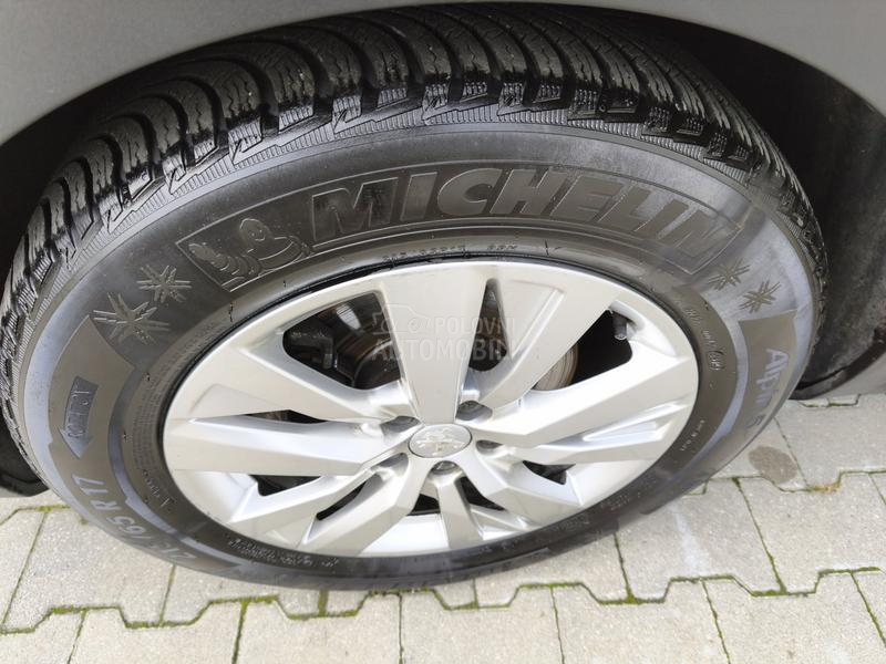 Peugeot 5008 1.5 BlueHdi/AUTOM