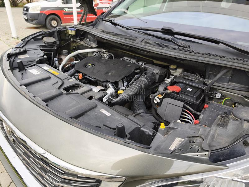 Peugeot 5008 1.5 BlueHdi/AUTOM
