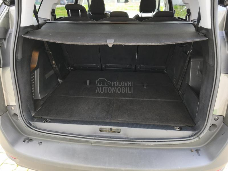 Peugeot 5008 1.5 BlueHdi/AUTOM