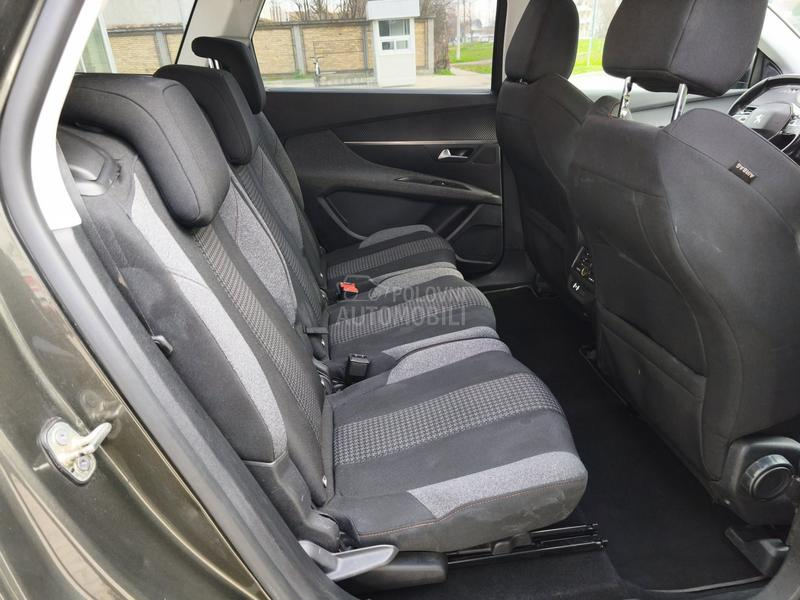 Peugeot 5008 1.5 BlueHdi/AUTOM