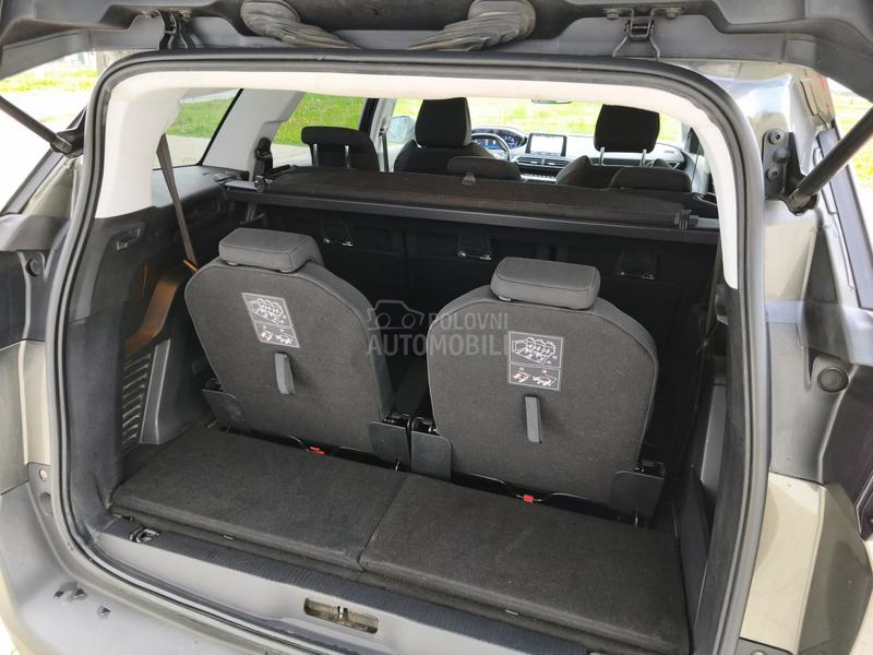 Peugeot 5008 1.5 BlueHdi/AUTOM