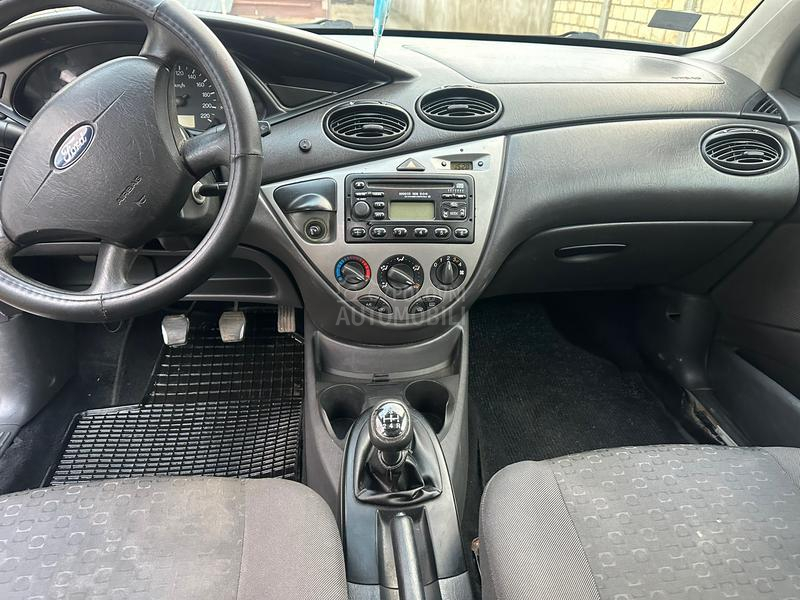 Ford Focus 1.6i