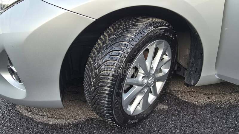 Toyota Auris 1.4 D-4D N A V