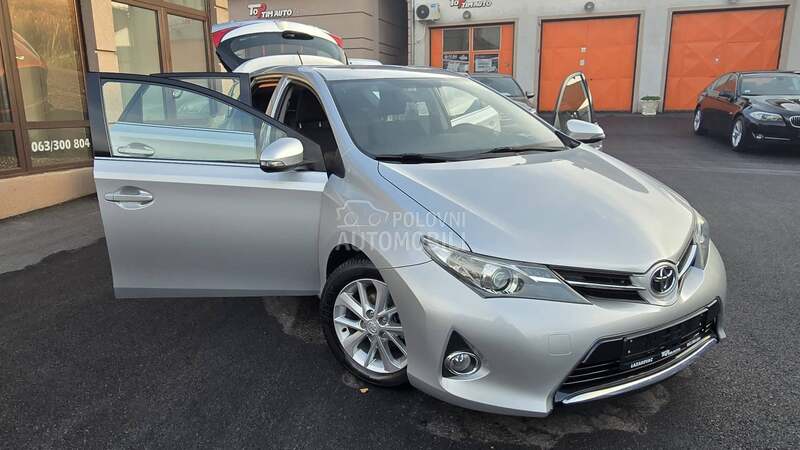 Toyota Auris 1.4 D-4D N A V