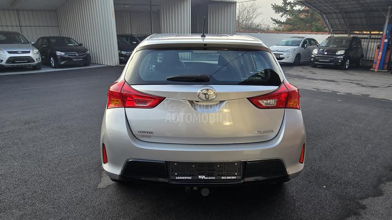 Toyota Auris 1.4 D-4D N A V