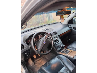 Volvo XC90 2,4 d5