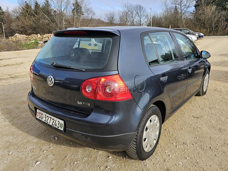 Volkswagen Golf 5 1,6  A.U.T.O.M.A.T