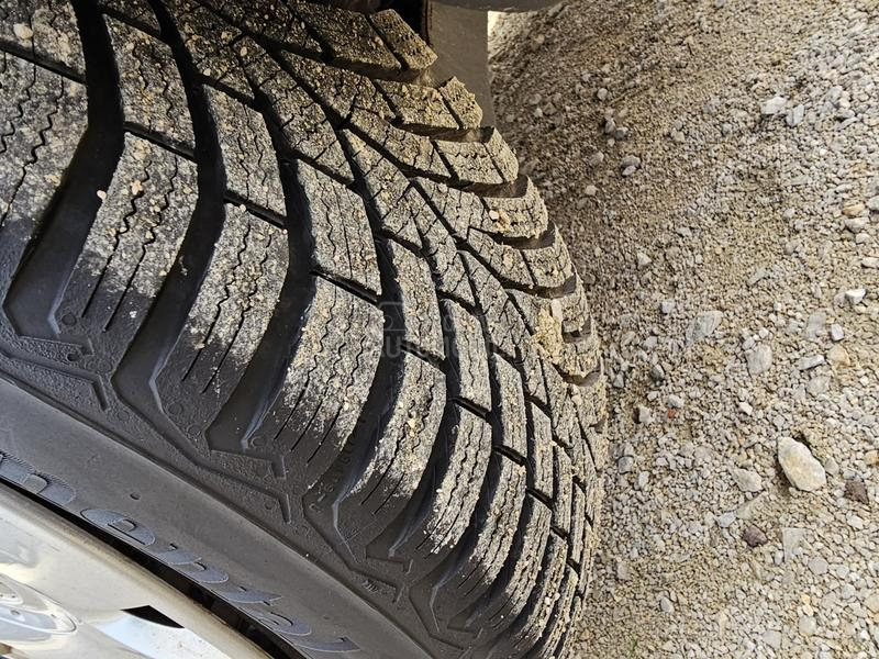 Volkswagen Golf 5 1,6  A.U.T.O.M.A.T