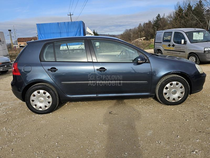 Volkswagen Golf 5 1,6  A.U.T.O.M.A.T