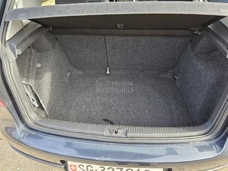 Volkswagen Golf 5 1,6  A.U.T.O.M.A.T