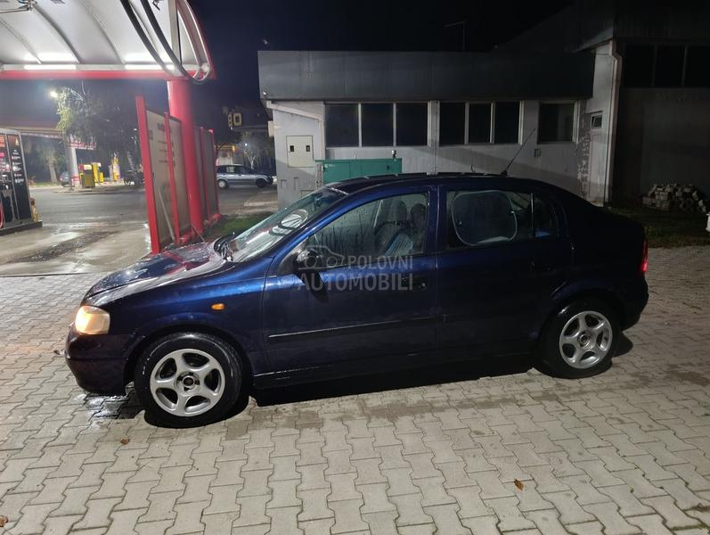 Opel Astra G 1.68v