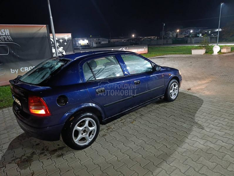 Opel Astra G 1.68v