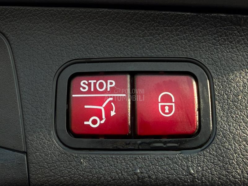 Mercedes Benz GLA 200 2.0D/AMG/PANO/NOV