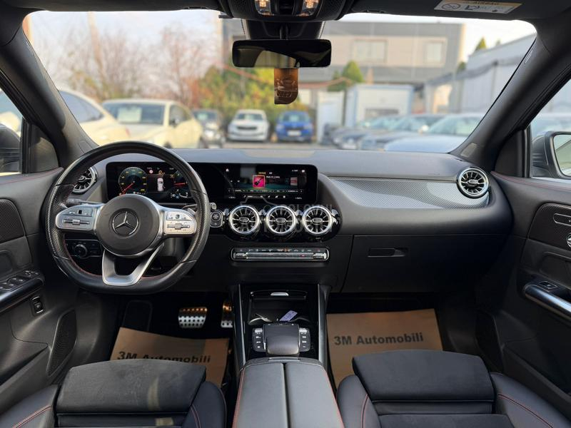 Mercedes Benz GLA 200 2.0D/AMG/PANO/NOV