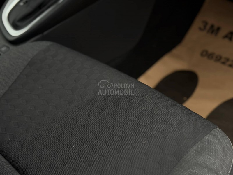 Toyota Yaris 1.5/Hibrid/Auto