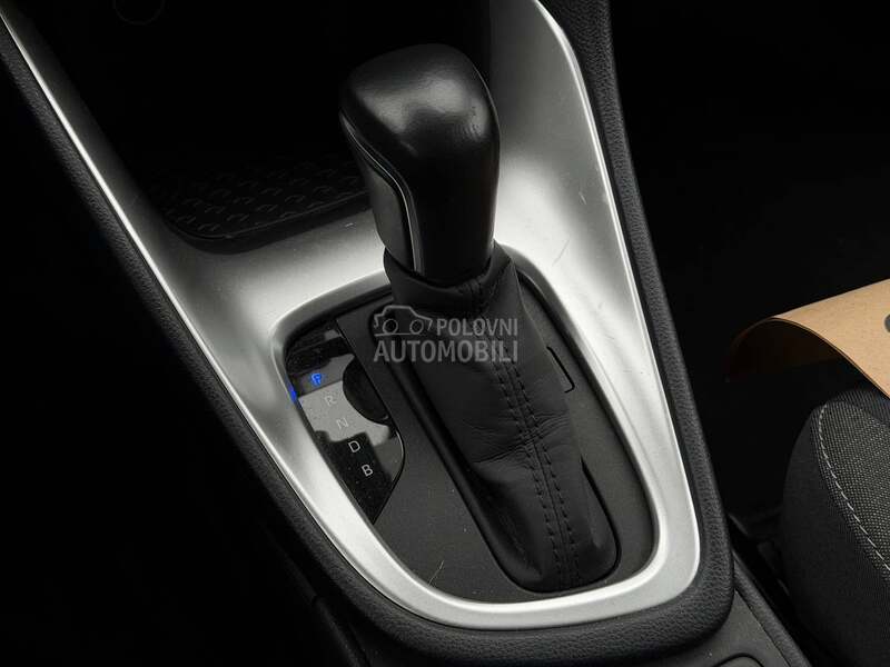 Toyota Yaris 1.5/Hibrid/Auto