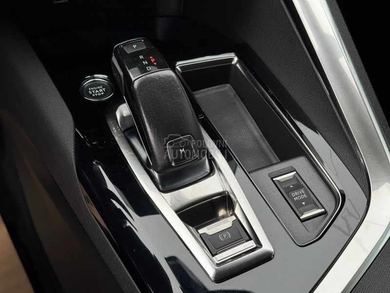 Peugeot 3008 ALLURE/1.5D/Kamera