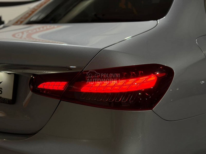 Mercedes Benz E 200 D/AMG/MULTIBEAM/360