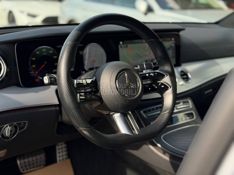 Mercedes Benz E 200 D/AMG/MULTIBEAM/360