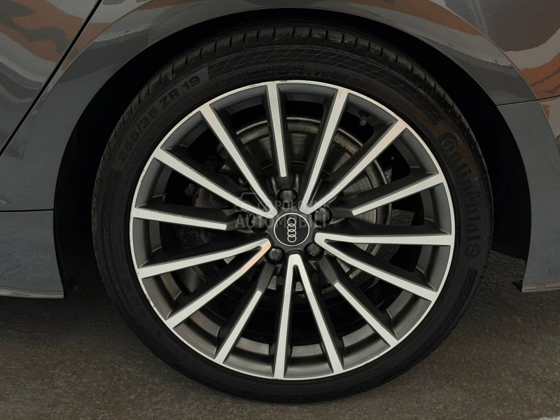 Audi A5 2.0D/S-Line/19/Pano