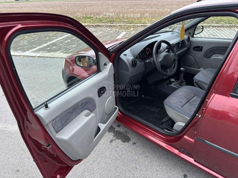 Dacia Logan 