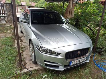 Jaguar XE 